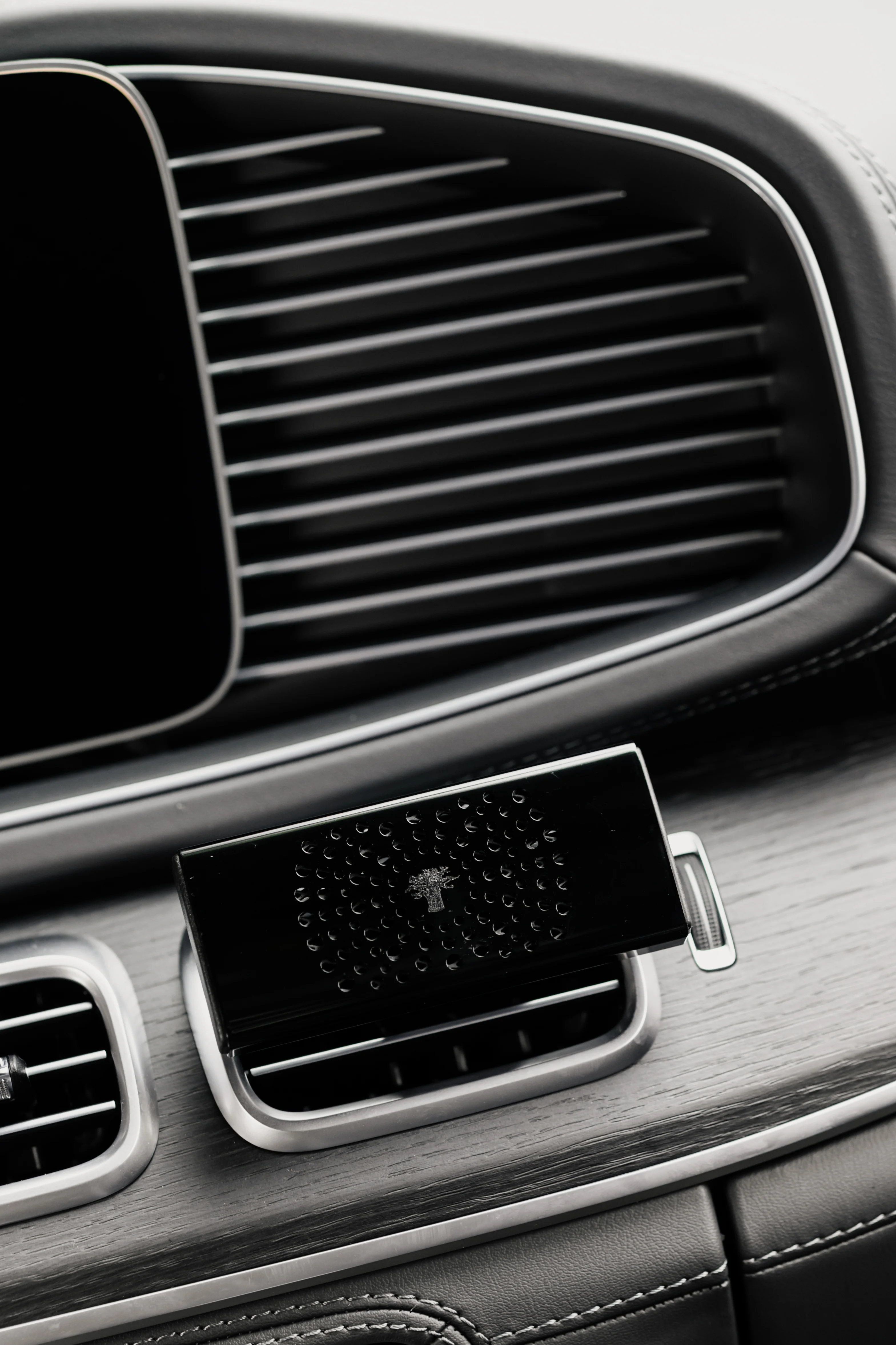 CAR DIFFUSER PEARLS BLACK - Image 3