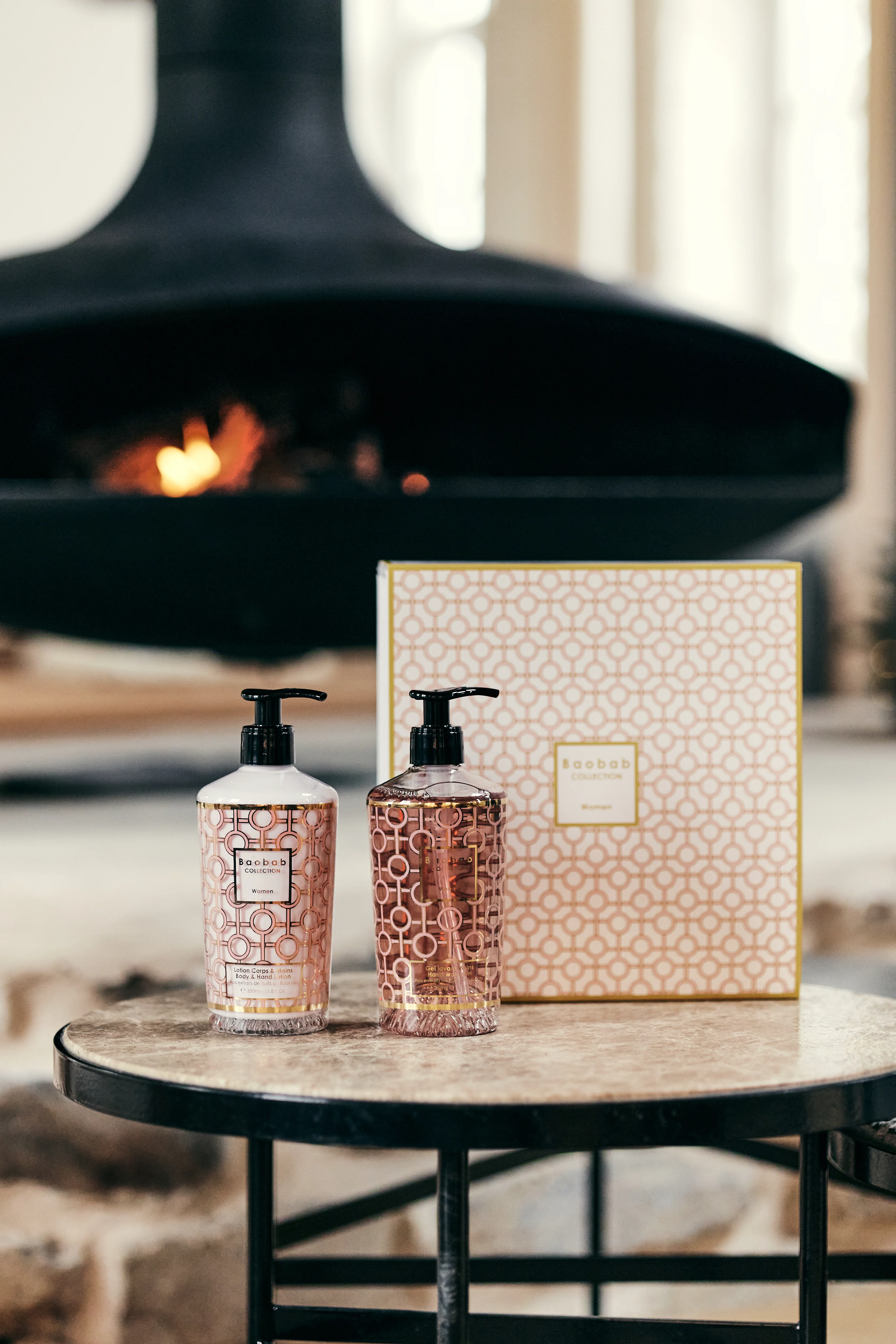 GIFT BOX WOMEN BODY & HAND LOTION AND HAND WASH GEL - Image 2