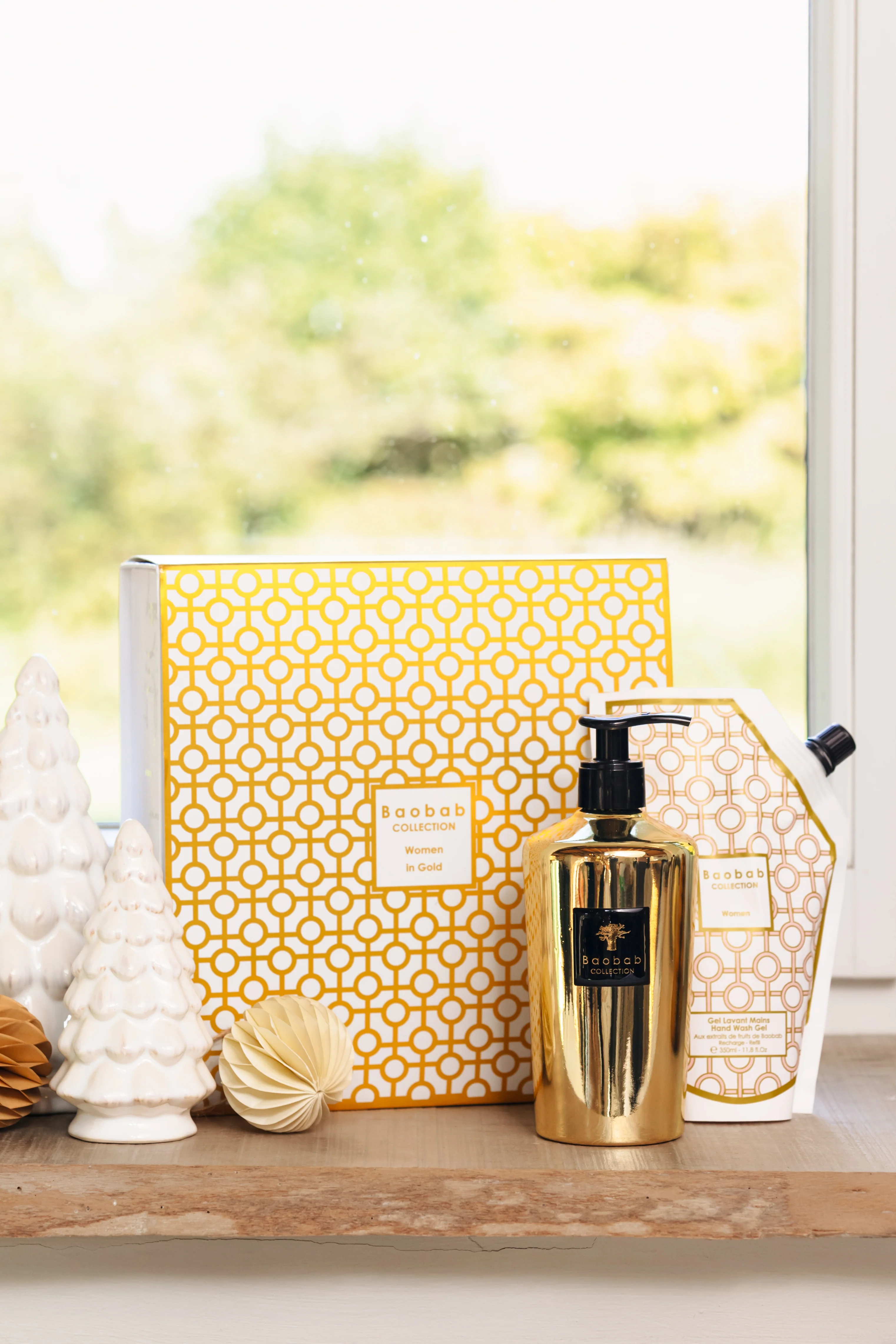 GIFT BOX HAND WASH GEL WOMEN IN GOLD - Image 3